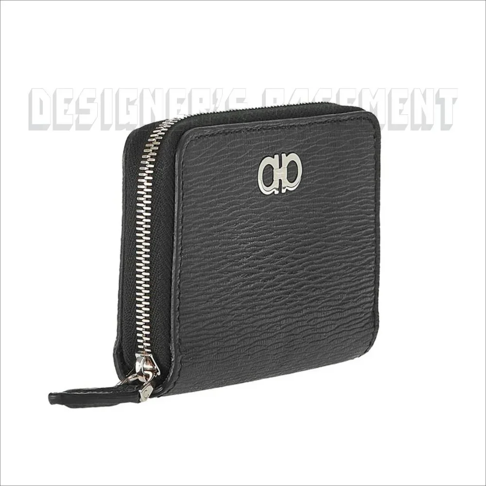 SALVATORE FERRAGAMO black Leather ID window Metal GANCINI Logo zip around wallet